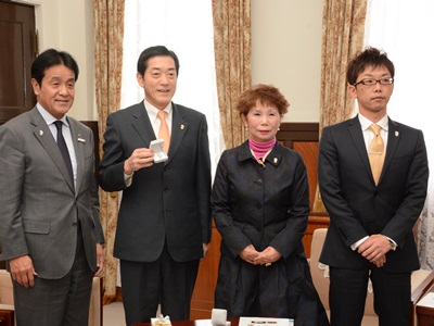 2月5日（木曜日）旅行業者、真珠加工販売会社の訪問（県産真珠を使用した新製品の作製報告）（県庁）の画像