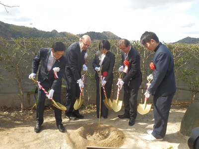 2月10日（火曜日）愛媛県日米友好ハナミズキ記念植樹式（宇和島市）の画像
