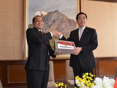 11月12日（木曜日）インドネシア村落・後進地域開発・移住大臣らの訪問（県庁）の画像