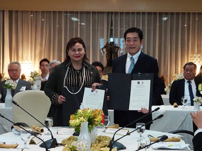 1月17日（火曜日）経済特区庁との経済連携に関する覚書調印式（フィリピン）の画像