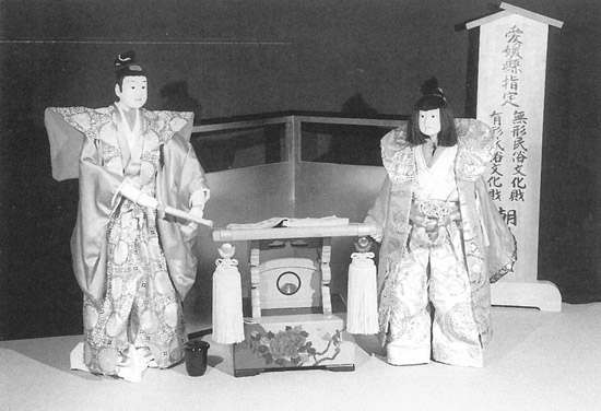 朝日文楽人形頭、衣裳道具一式の画像