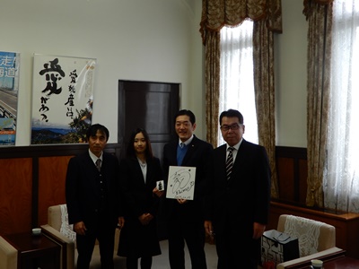 12月25日（月曜日）県出身の卓球選手　森薗美月氏らの訪問（県庁）の画像