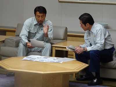 7月18日（水曜日）齋藤農林水産大臣と会談（松山空港）の画像