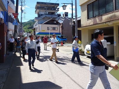 8月14日（火曜日）平成30年7月豪雨災害に係る被災地視察（西予市野村町野村）の画像