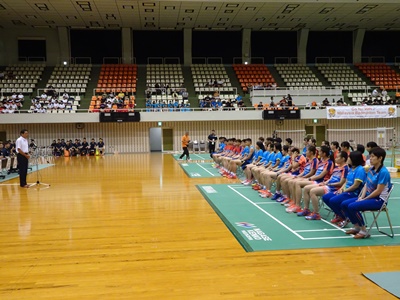 8月24日（金曜日）マレーシアバドミントンチームと愛媛県チームの親善試合開会セレモニー（県総合運動公園）の画像