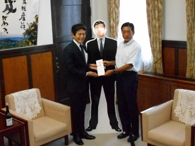 8月30日（木曜日）旭酒造株式会社からの災害義援金贈呈式（県庁）の画像