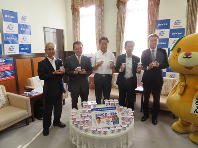 9月25日（火曜日）乳製品等製造販売会社社長、広島大学教授らの訪問（県庁）の画像