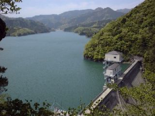 面河ダムの画像