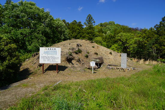 野々瀬の古墳の画像1
