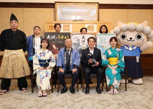 5月16日（木曜日）「大洲のうかい」宣伝隊の訪問（県庁）