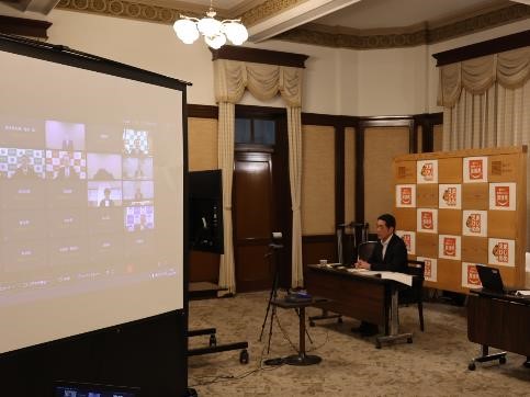 4月25日（金曜日）全国知事会「総合戦略特別委員会」ウェブ会議（県庁）