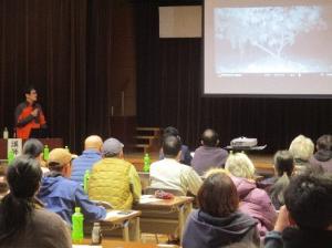 野生鳥獣害の専門家による被害防止対策の講演