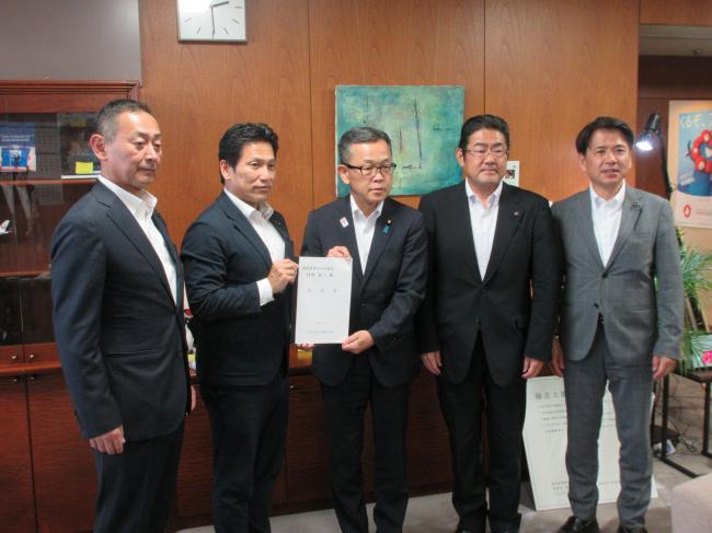 725_四国４県議会正副議長会議要望活動経済産業省