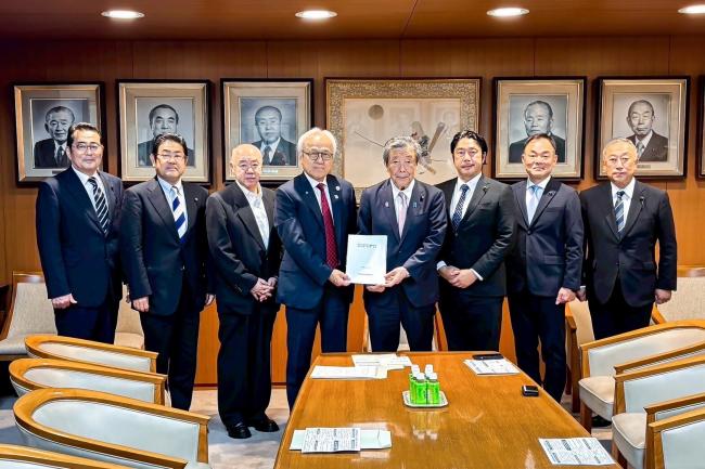 724_全国都道府県議会議長会役員会要請活動幹事長