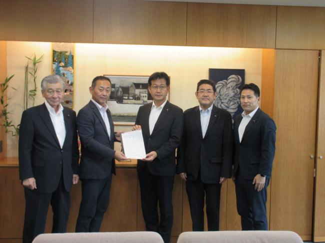 904③_四国４県議会正副議長会議要望活動（厚生労働省）