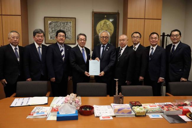 1031_全国都道府県議長会役員会要請活動2