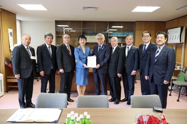 1031_全国都道府県議長会役員会要請活5