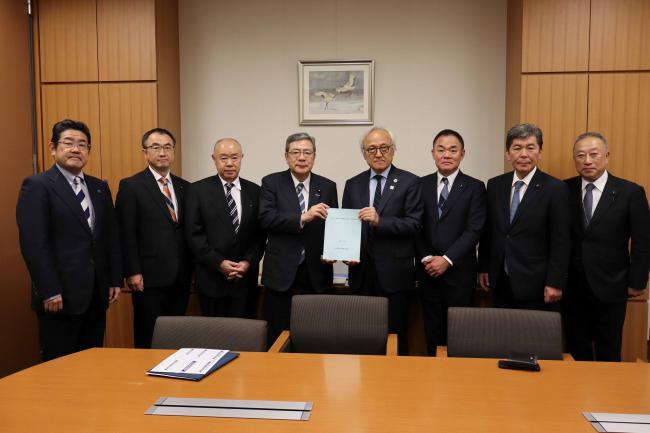 1031_全国都道府県議長会役員会要請活動8