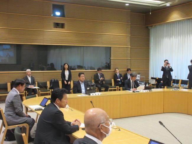 1023②_全国都道府県議会議長会役員会