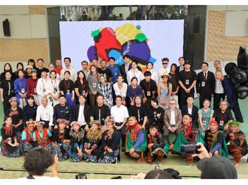 10月18日(土曜日)「art venture ehime fes 2025」オープニングセレモニー(県立とべ動物園)