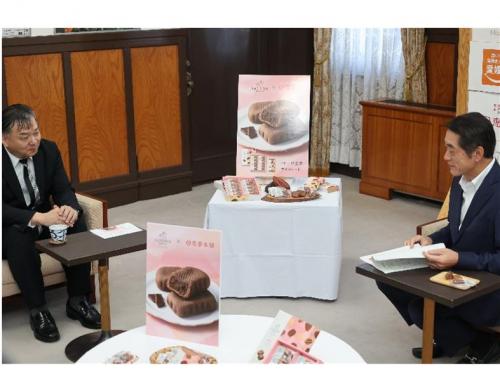 10月30日(木曜日)洋菓子製造販売会社ほかの訪問(県内企業と共同開発した新商品の発売報告)(県庁)