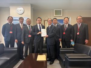 国土交通省池光審議官へ要望書手交