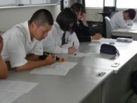 自分なりの「儲かる農業」について考える生徒たち