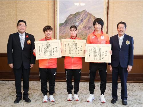 1月6日（火曜日）愛顔のえひめ知事表彰式（県庁）