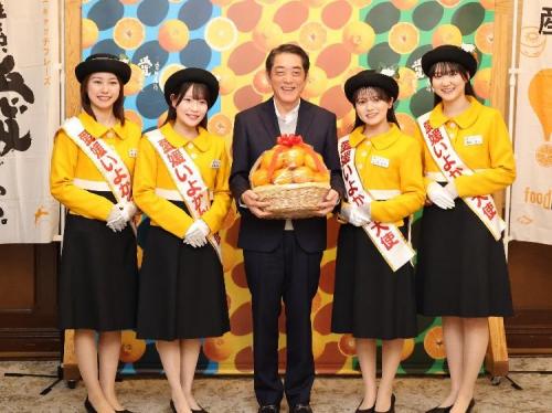 1月22日（木曜日）愛媛いよかん大使らの訪問（県庁）