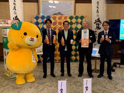 カゴメ㈱による「野菜生活100」シリーズ新商品発売報告会