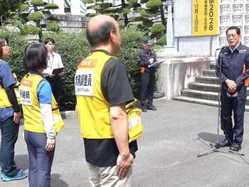 8月1日(土曜日)熊本地震の被災地支援活動に係る保健師等派遣 出発式(県庁本館前)
