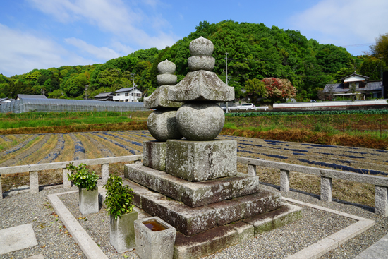五輪塔（野間・覚庵）の画像2