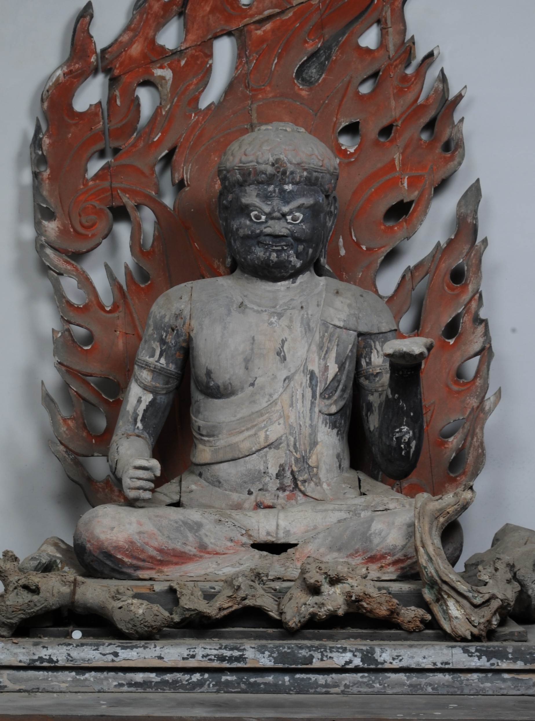 太山寺不動明王坐像の画像