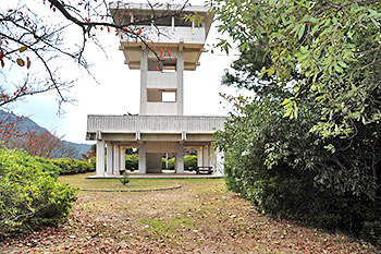 谷上山(たがみさん)展望台　宝珠寺(ほうしゅうじ)