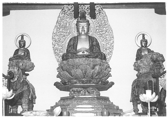 木造釈迦如来及び両脇侍坐像（善応寺）の画像