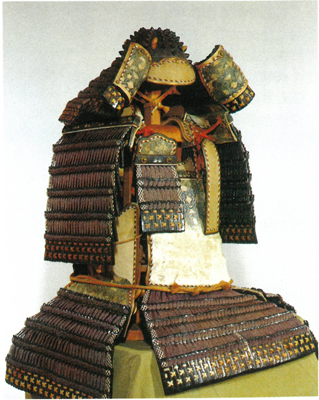 紺絲威鎧(兜、大袖付)の画像