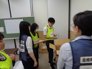 箱詰め作業