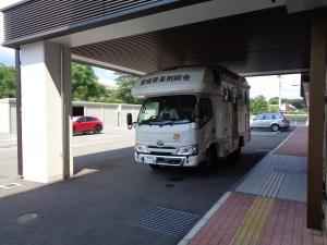 モバイルファーマシーが被災地に出発